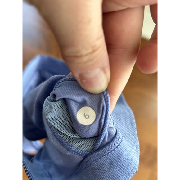 Lululemon Sports Bra Athletic Yoga Fitness Activewear Purple Striped Size 6 - Picture 5 of 5